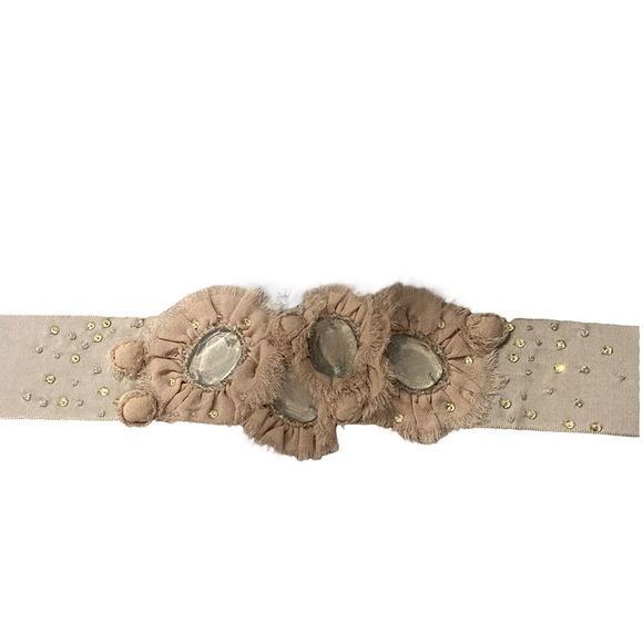 Lela Rose Beige & Chartreuse Floral Scoop Neck & Back Midi with Embellished Belt - Picture 8 of 12